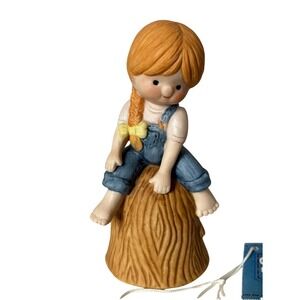 Vintage 1980 Enesco Country Cousins Girl Cousin Katie Sitting On Haystack Bell